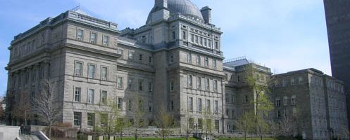 Photo du vieux palais de justice de Montréal, immeuble patrimonial classé